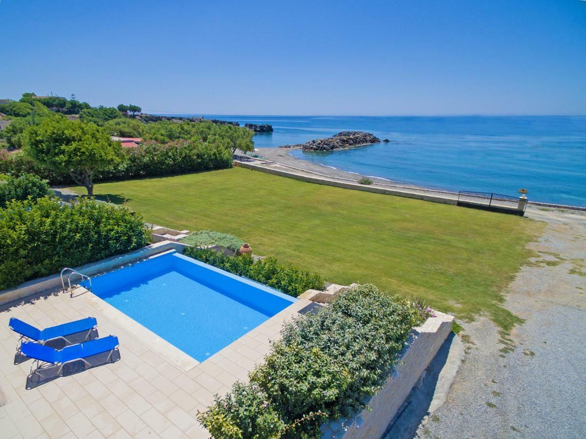 Villa Mary Rodakino